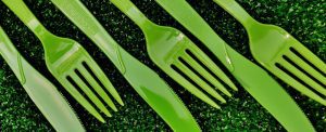 Single-use plastic cutlery